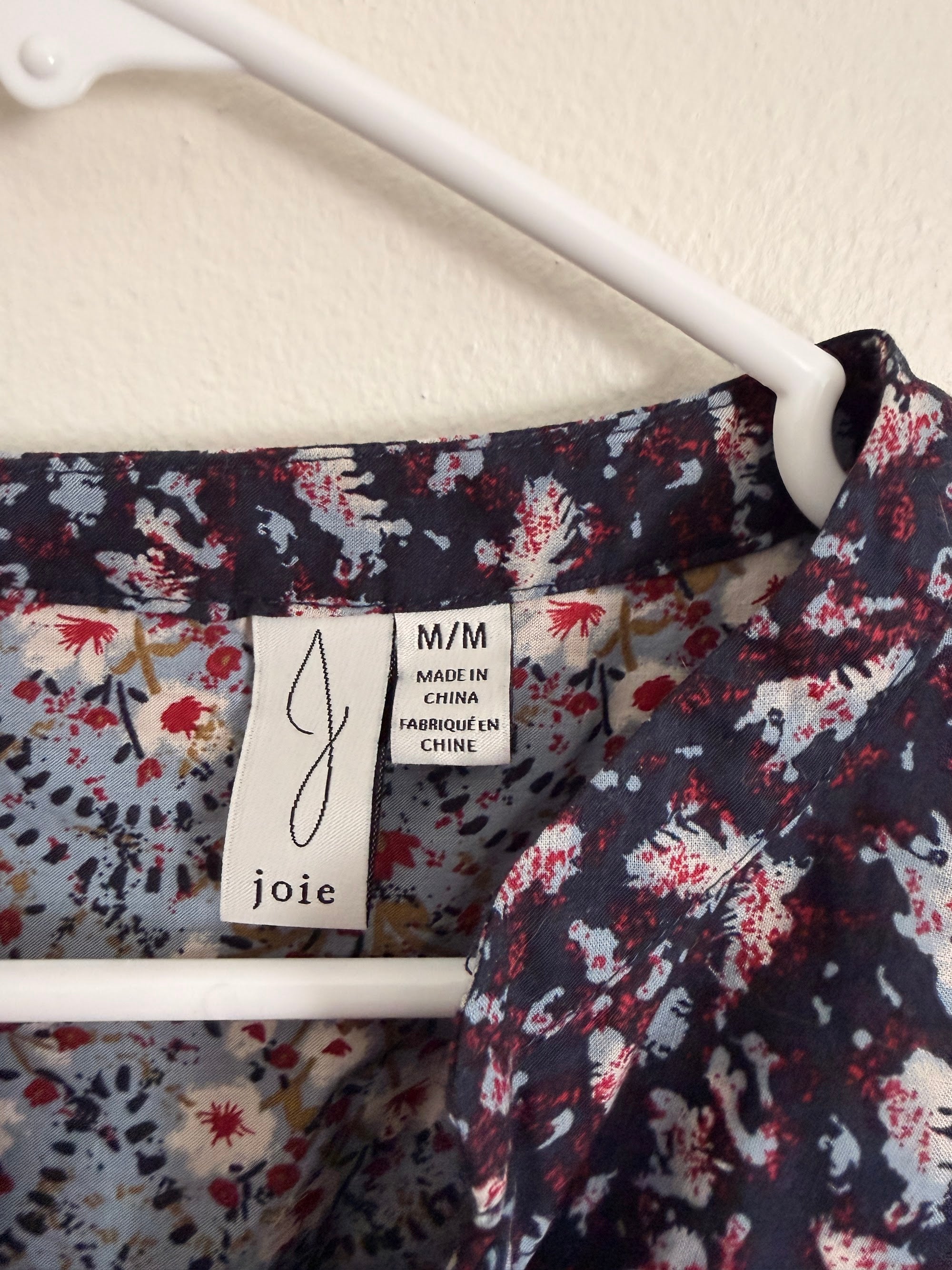 Joie brand tag, size M