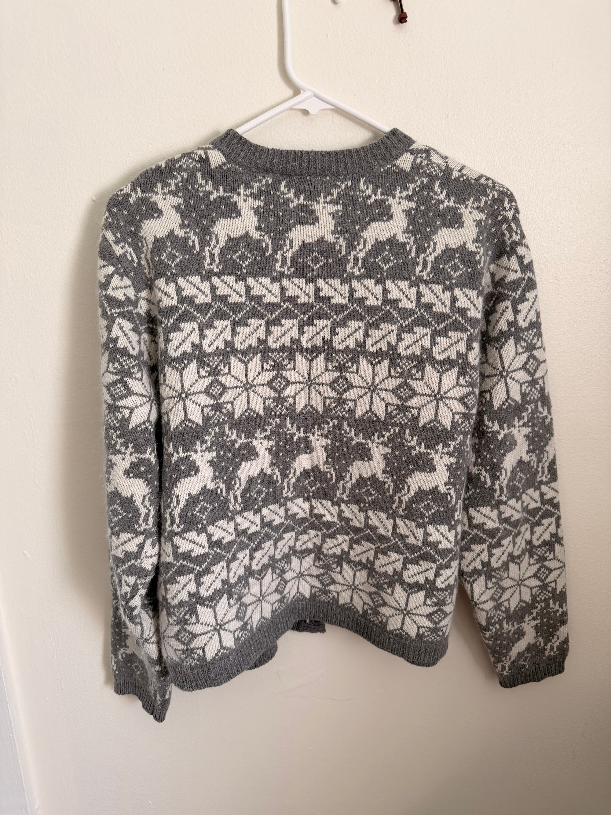 Cardigan back view